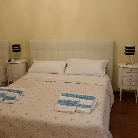 Veniero Welcomehouse Casa de Férias Roma